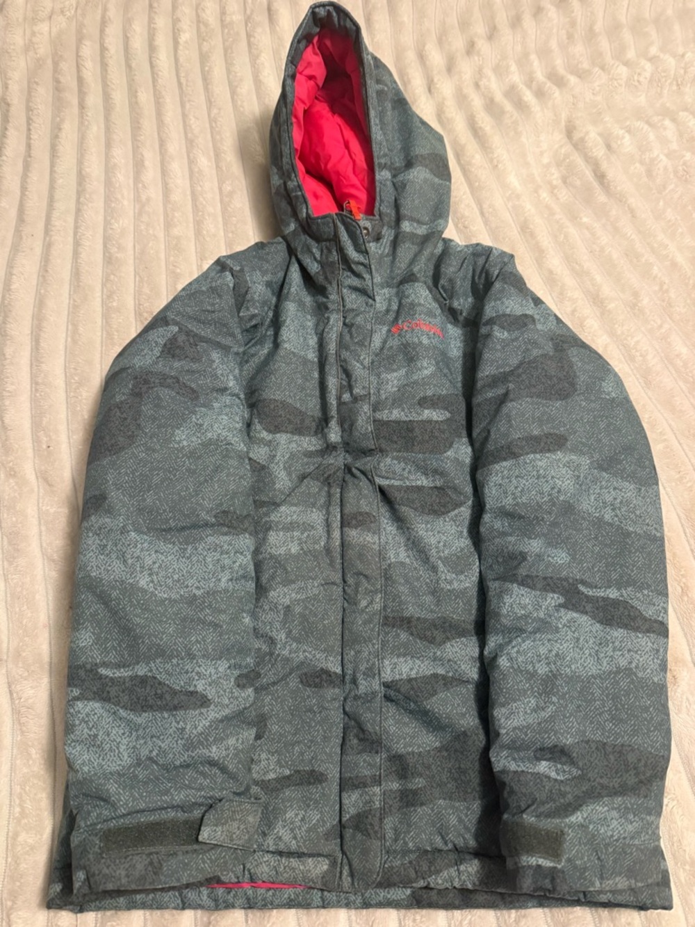 Columbia Kids light green Camo Puffer Jacket with hot coral Pink Lining